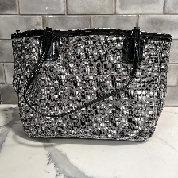 Coach Oxford Signature C Logo Bag - Black/Gray - Picture 2 of 3
